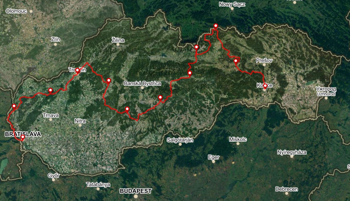 Cestná trasa, 11 etáp, 780 km, +9 200 m