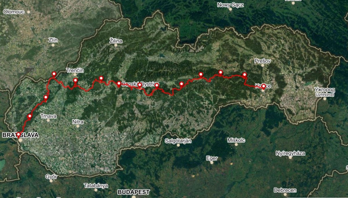 Horská trasa, 13 etáp, 695 km, +16 700 m